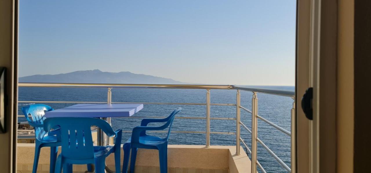 Azzura Flats Appartamento Sarandë Esterno foto