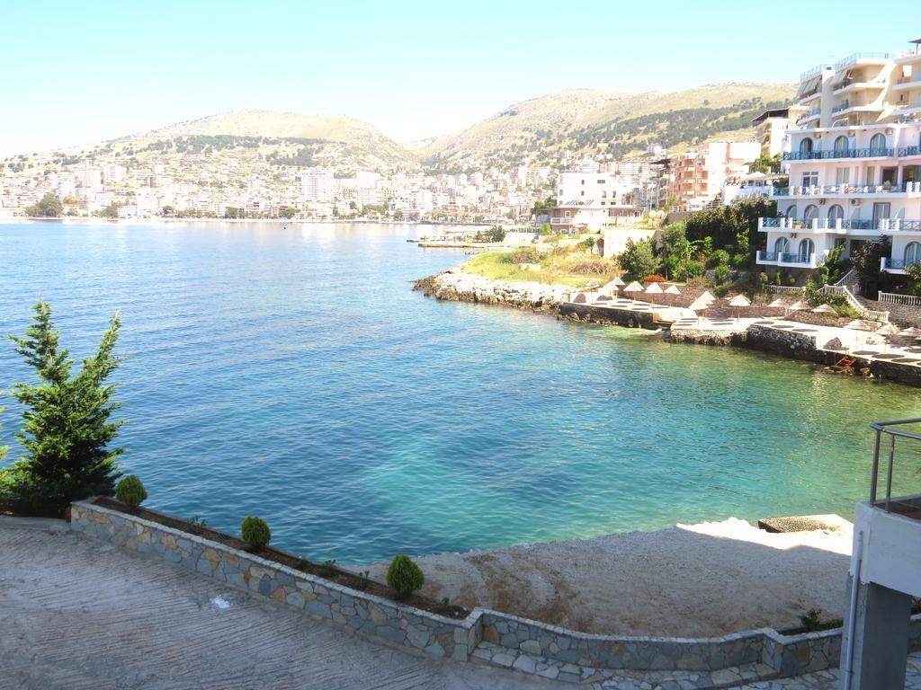Azzura Flats Appartamento Sarandë Esterno foto