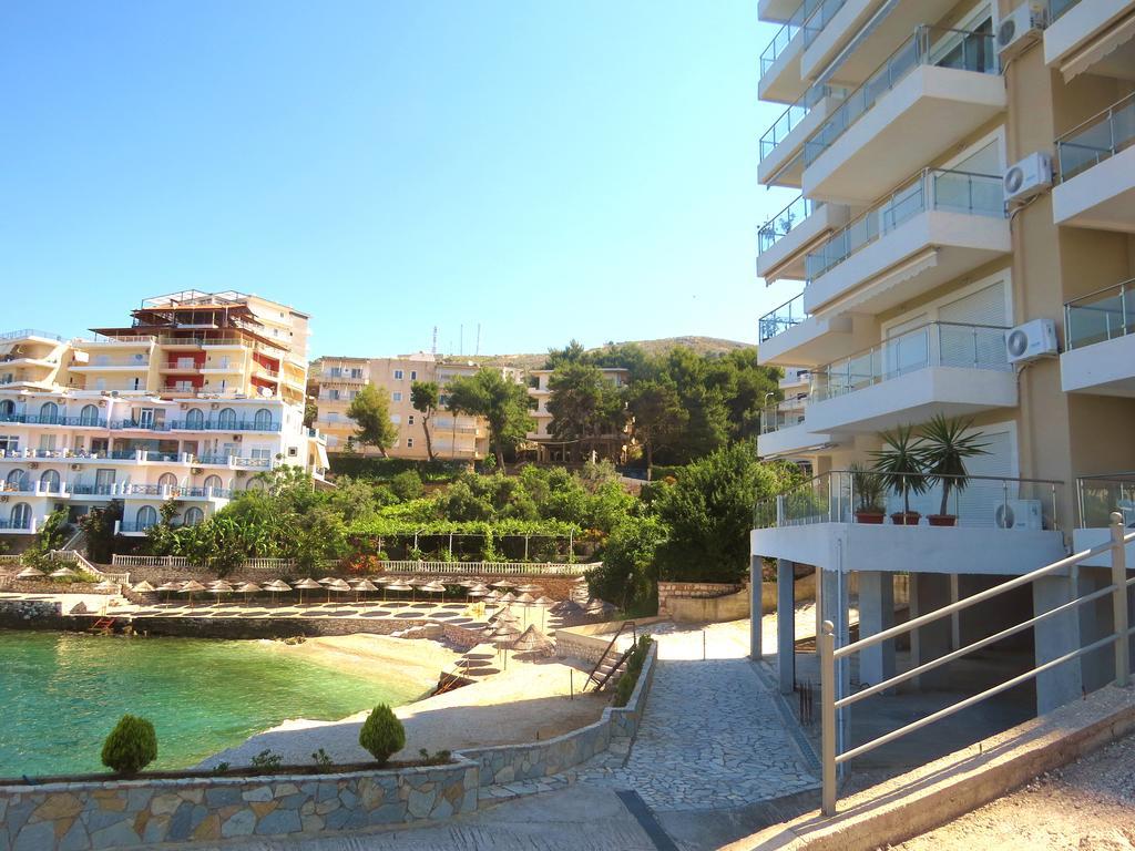 Azzura Flats Appartamento Sarandë Esterno foto