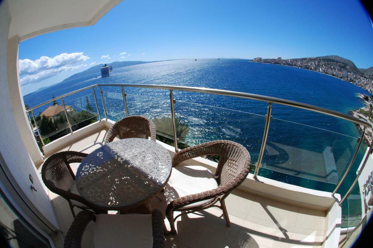 Azzura Flats Appartamento Sarandë Esterno foto