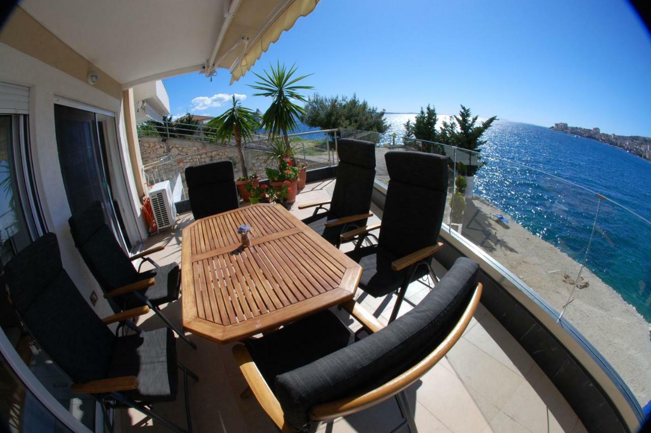 Azzura Flats Appartamento Sarandë Esterno foto