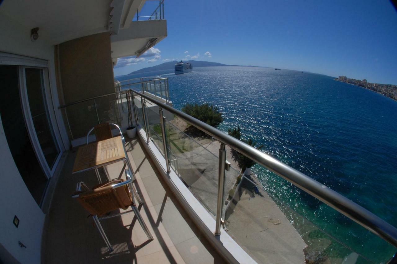 Azzura Flats Appartamento Sarandë Esterno foto
